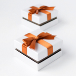 Подарочная коробочка с бантиком серии «Наполеон» для кольца