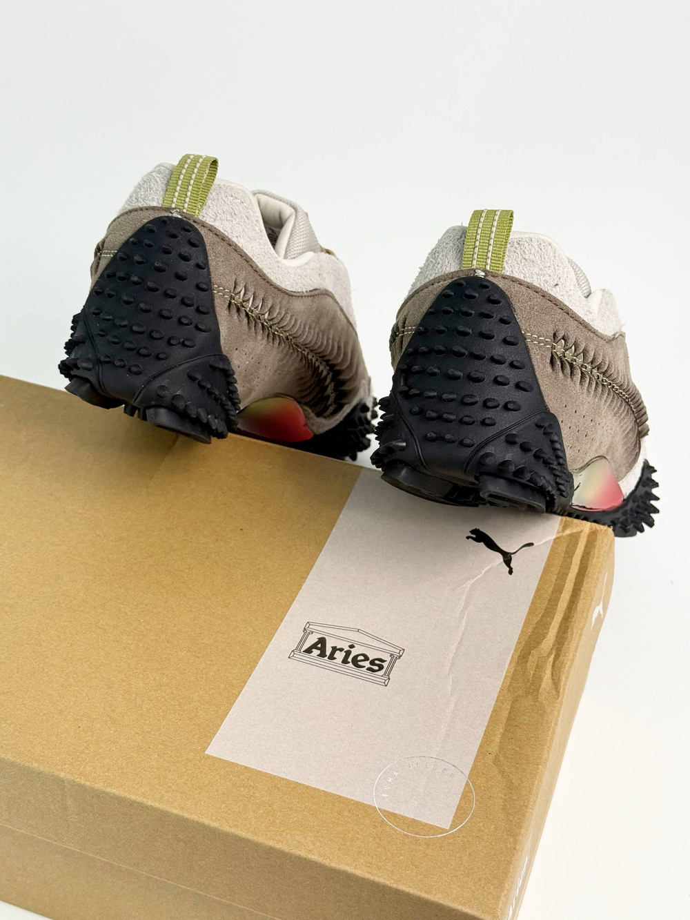 Кроссовки Puma x Aries Monstro #B169 (беж.)