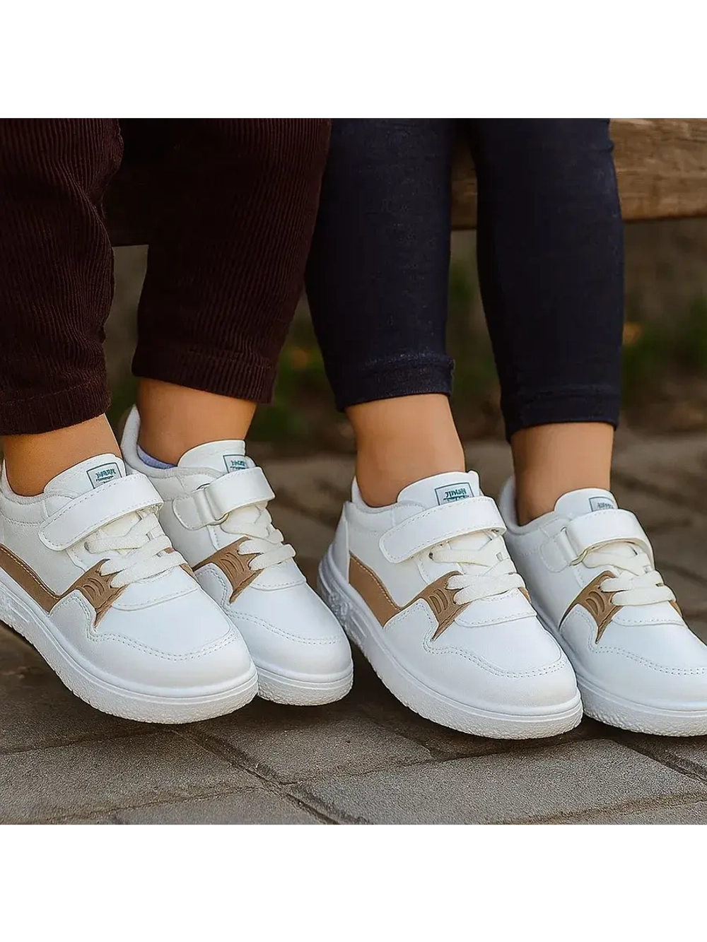 Кроссовки для девочки и мальчика