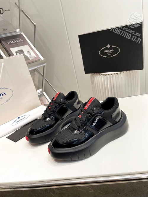 Кроссовки Prada