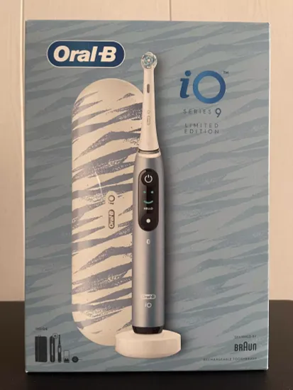 Электрическая зубная щетка Oral-B iO Series 9 Limited Edition, Аквамарин