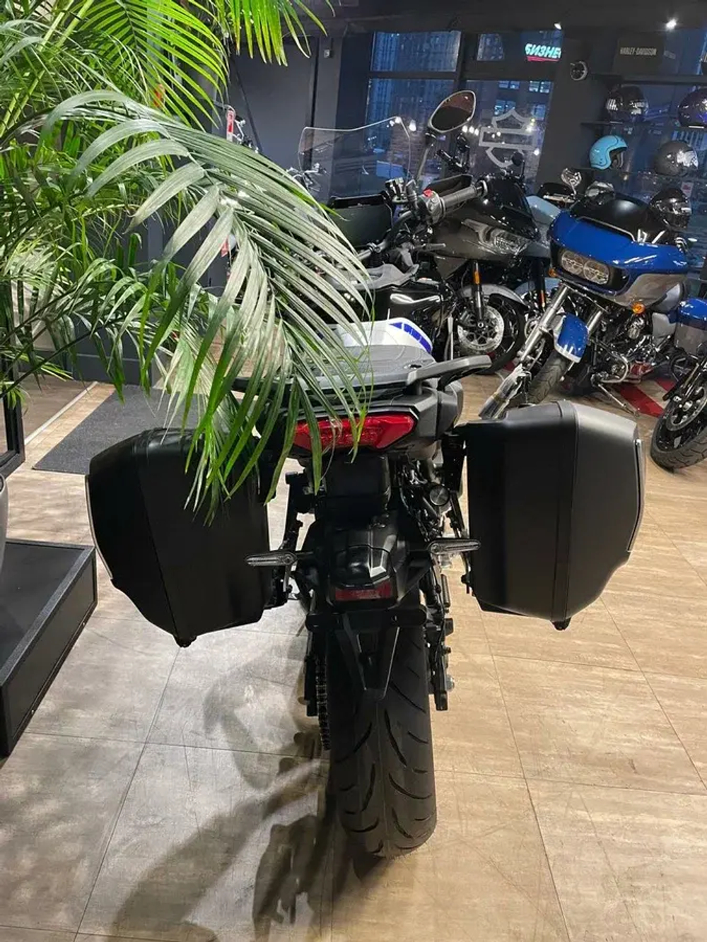 Yamaha MT-09 Tracer (FJ-09), 2025