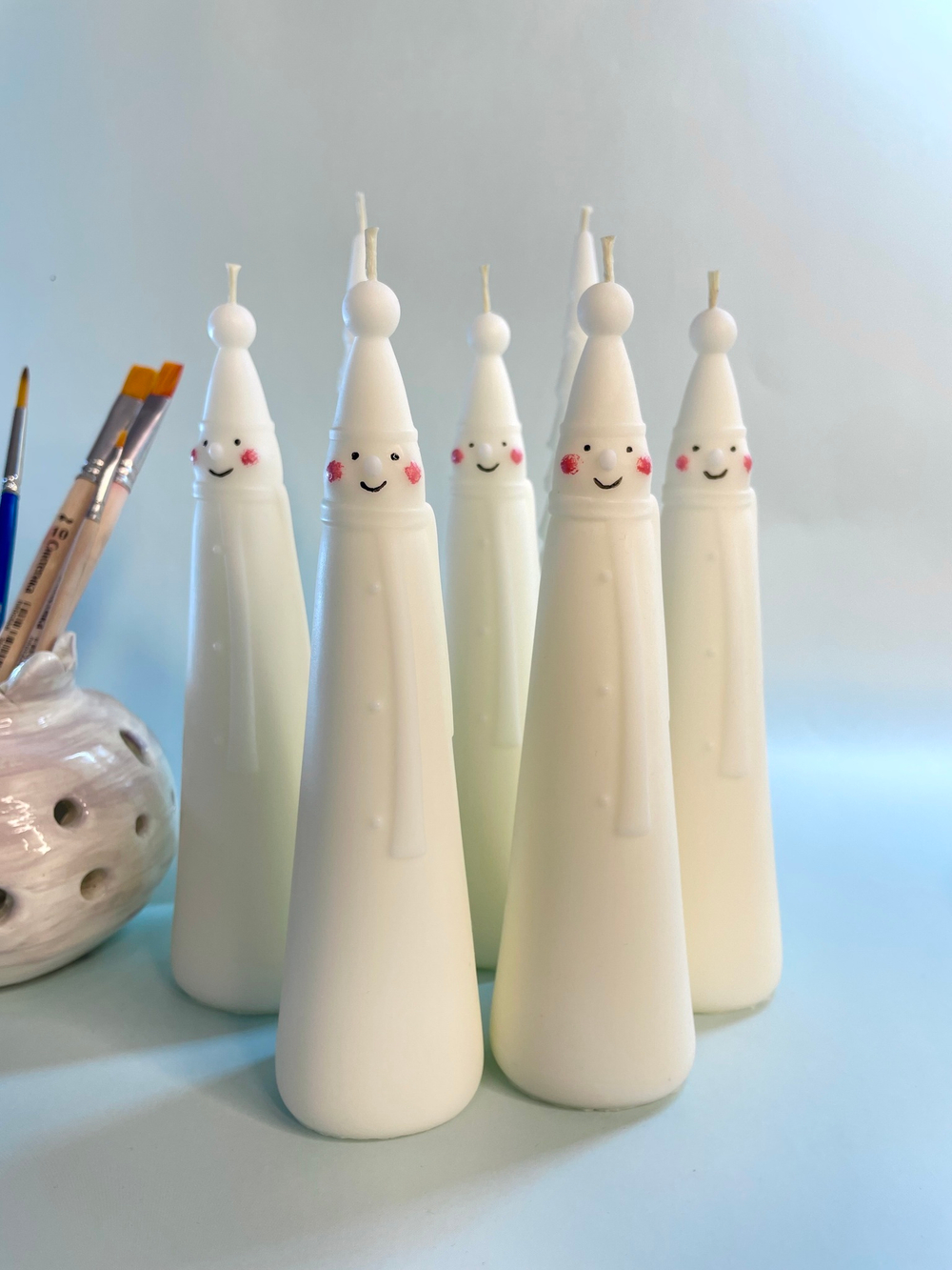Свеча Снеговик с подсвечником Limbon Candle