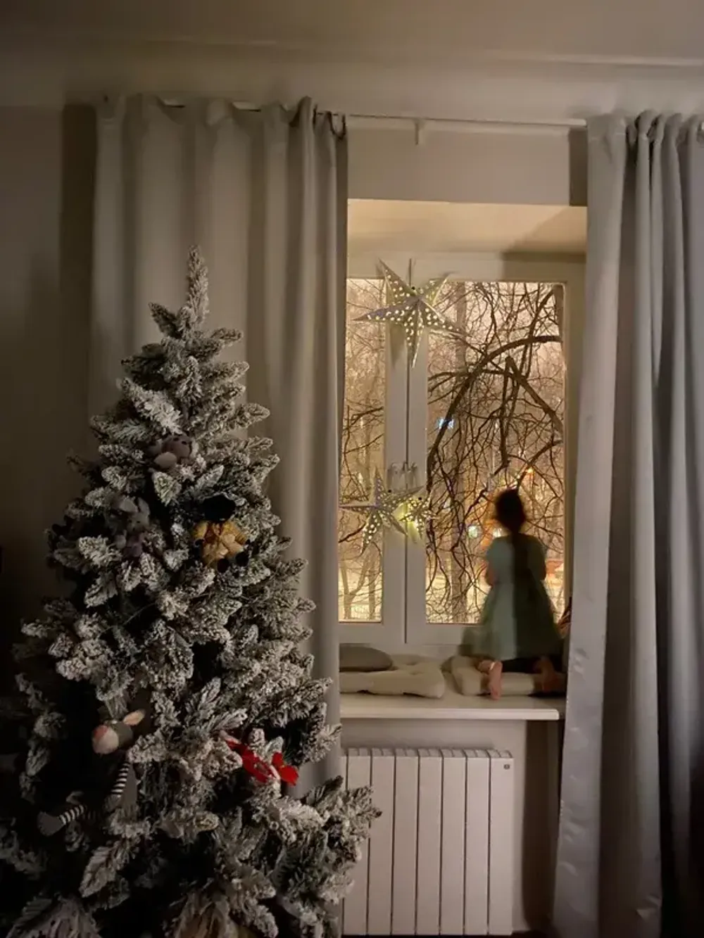 Ель заснеженная «Славянская» (пвх) 150 см / 1.5 м