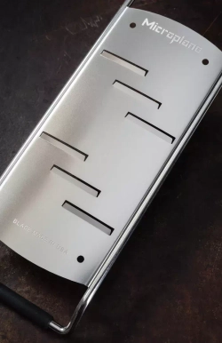 Microplane - Gourmet Большая терка для пармезана / артикул   45006  / GTIN 098399450063