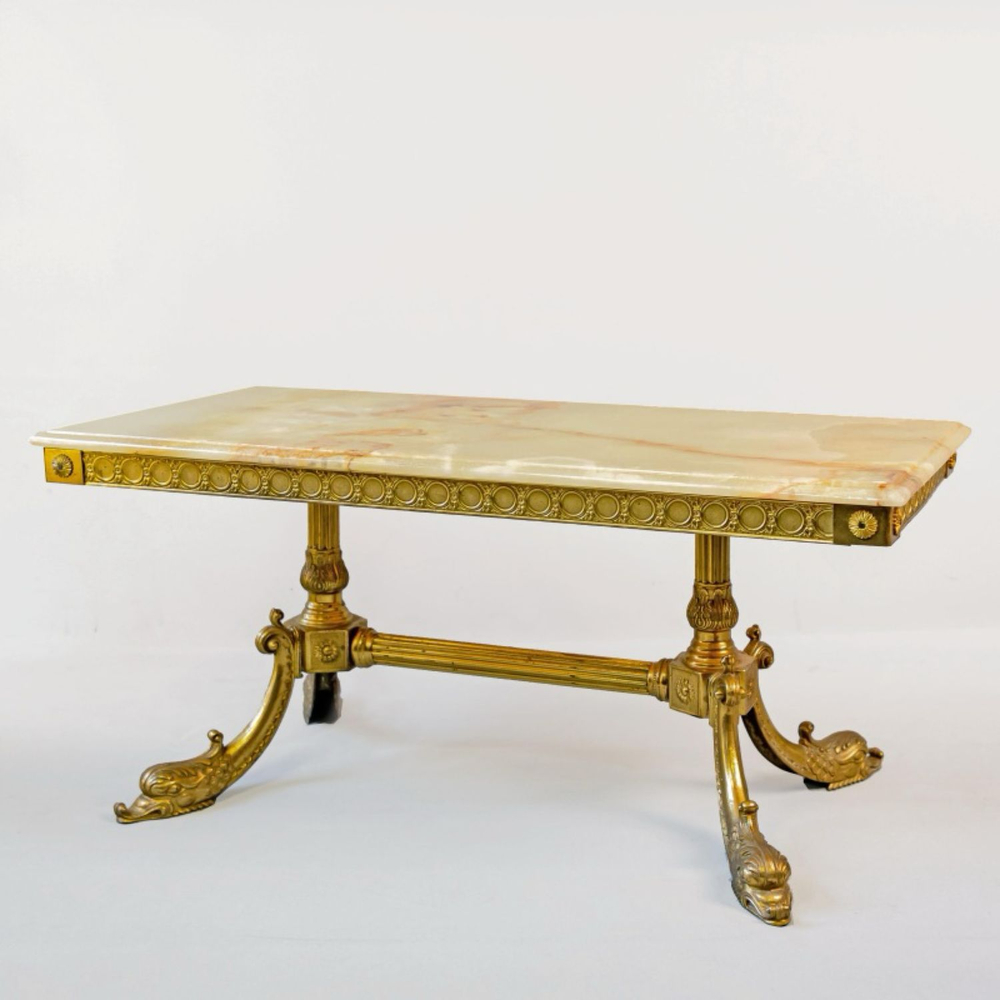 Винтажный журнальный столик