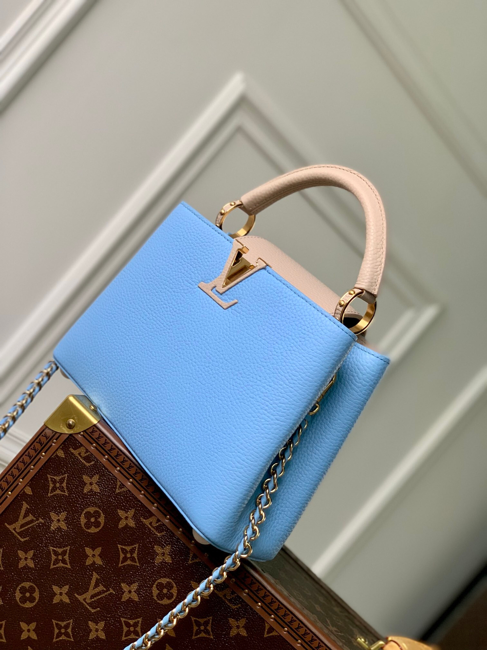 Louis Vuitton Capucines BB