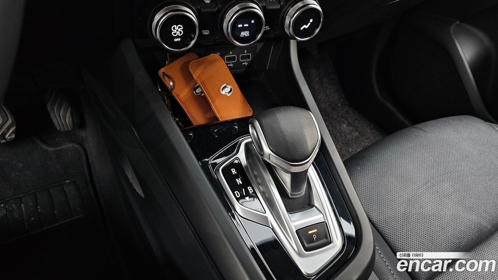 Renault Korea (Samsung) XM3 1.6 E-TECH 인스파이어 e-시프터 (01.2023)