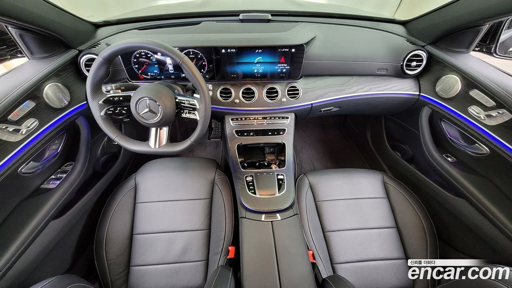 Mercedes-Benz E-Class W213 E220d 4MATIC AMG Line (01.2022)