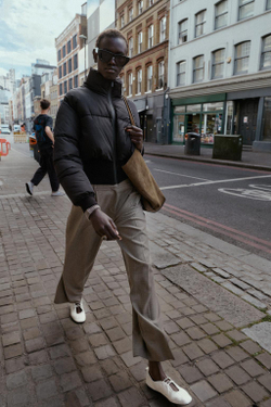 ZARA КОМБИНИРОВАННАЯ СТЕГАНАЯ УКОРОЧЕННАЯ КУРТКА, ЧЕРНЫЙ