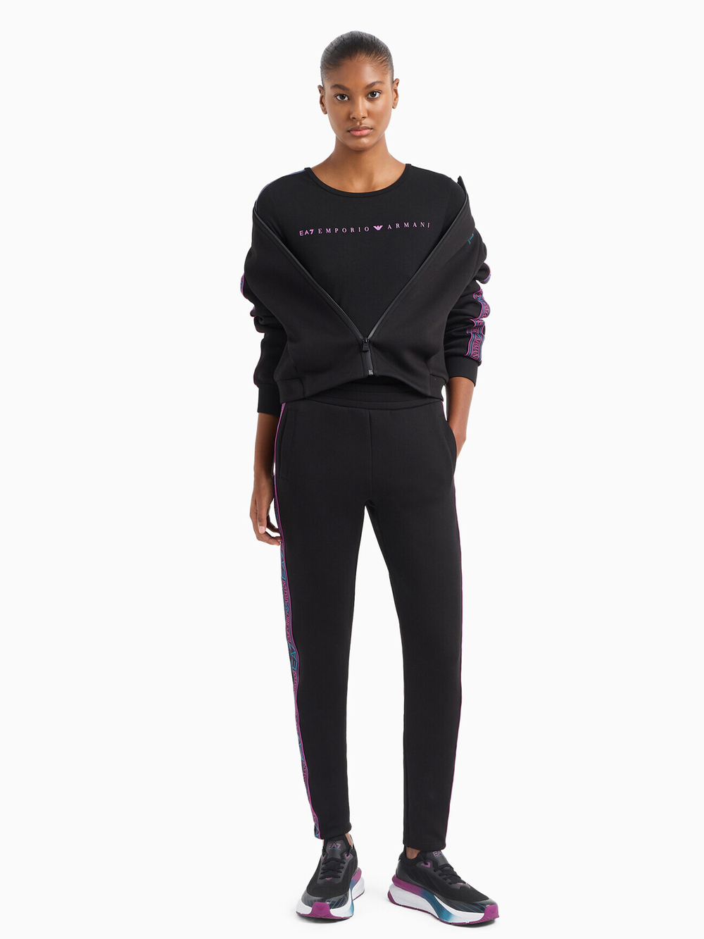 Костюм женский Tracksuit EA7