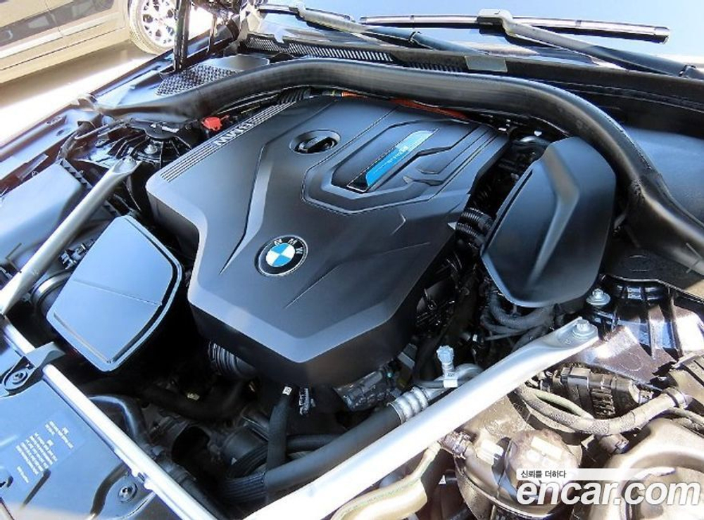 BMW 5 Series (G30) 530e M Sports (12.2020)