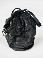 Женская большая плетеная сумка черного цвета