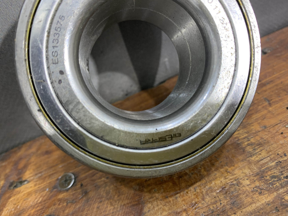 Подшипник передней ступицы Kia Rio 3 (QB) Новый ES133575