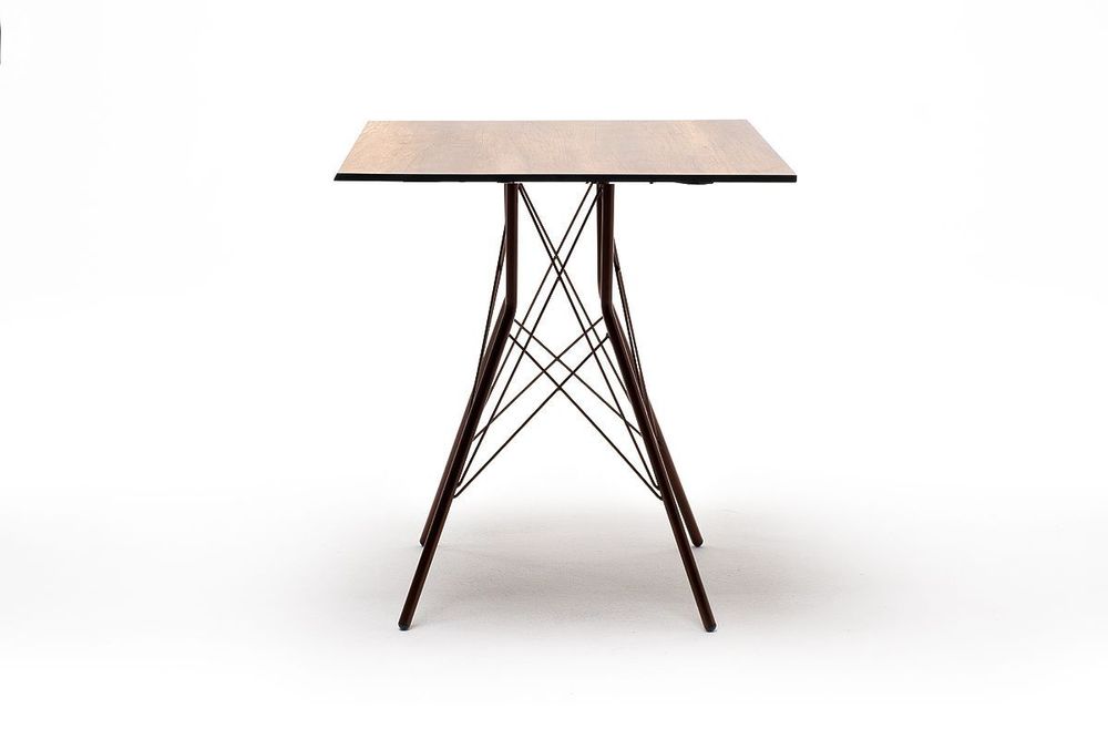 "Конте" интерьерный стол из HPL 70x70см, цвет "дуб"