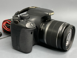 Canon 550D kit 18-55mm 3.5-5.6 IS 4.000 кадров