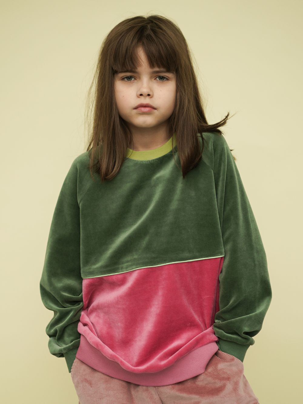 Велюровый свитшот ГРАНИТ/БРУСНИКА