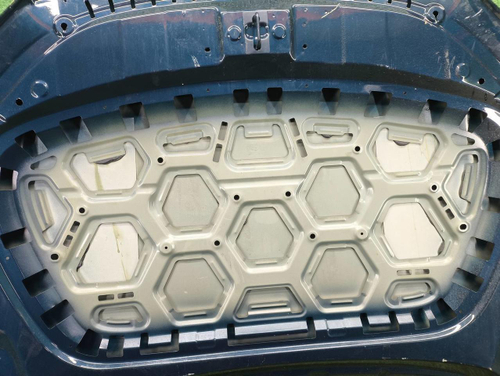 Капот Geely Monjaro (2021-н.в.)