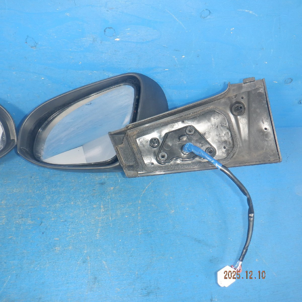 зеркало левое Toyota Vitz NCP130