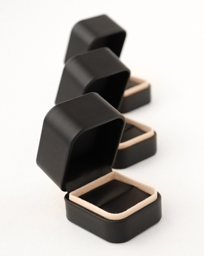 Футляр эксклюзивный, серия "ГРАФИНЯ", 52х60х50 мм