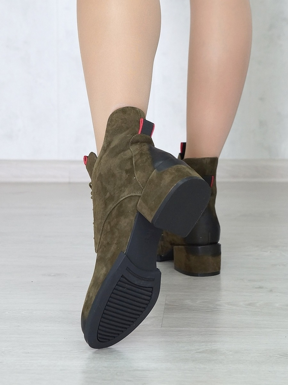 Ботинки женские зимние