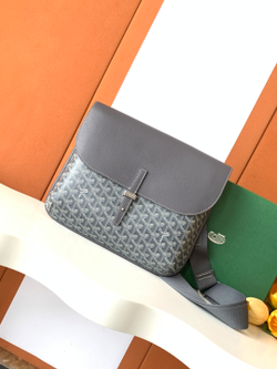 Goyard Coursier Messenger Bag 32 cm