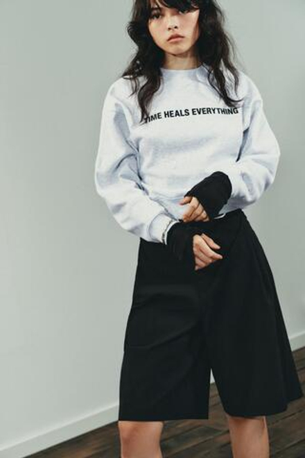 ZARA ТОЛСТОВКА С КОНТРАСТНЫМ ТЕКСТОМ, СЕРЫЙ МЕЛАНЖ