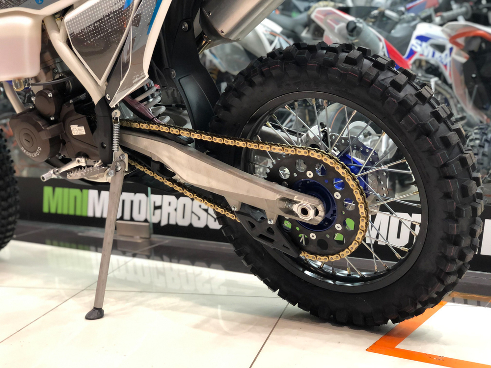 Мотоцикл эндуро Regulmoto AQUA SPORT ENDURO 250 2020 ZS170MM (вод. охл.) ПТС