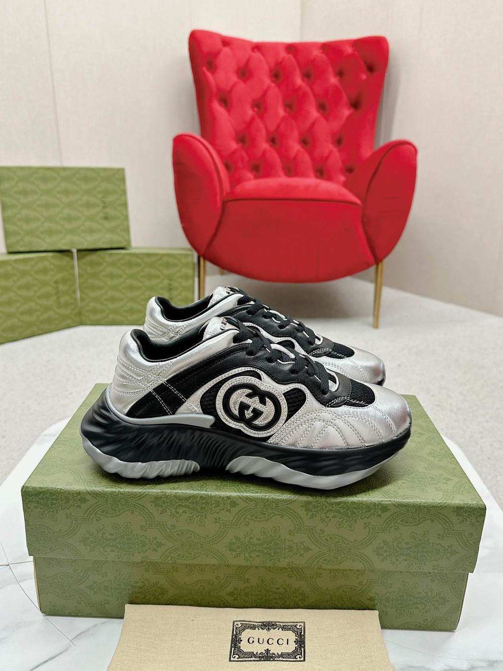 Gucci Ripple Trainer