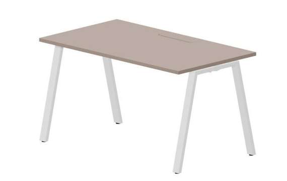 стол Arena 1380х780х750мм (меламиновый аутлет)
