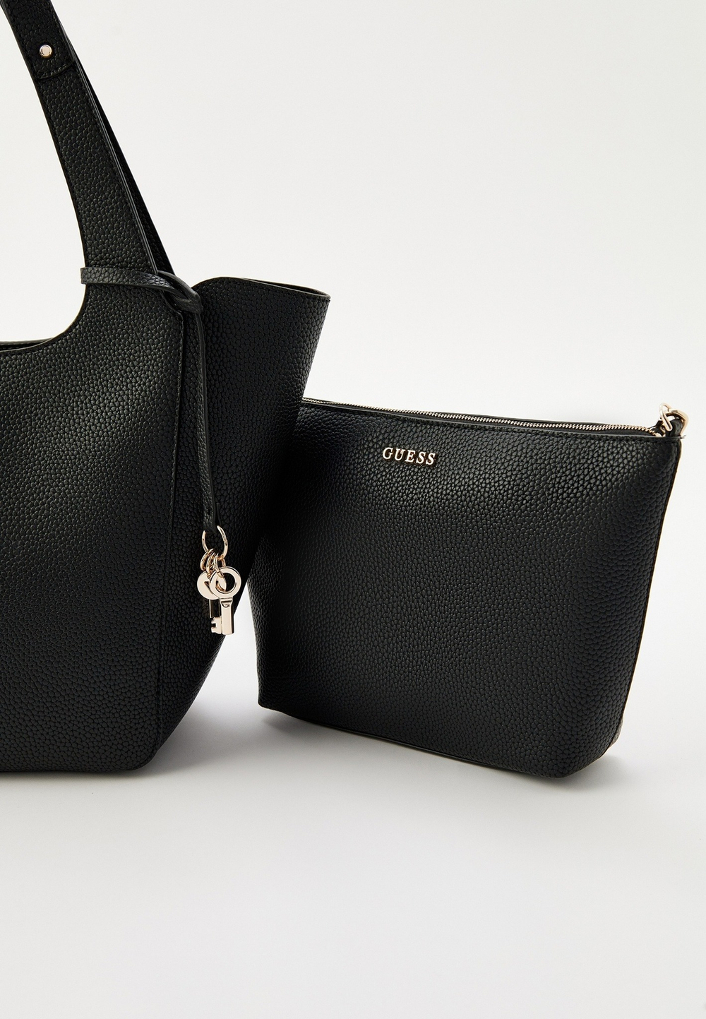 Сумка  женская  GUESS