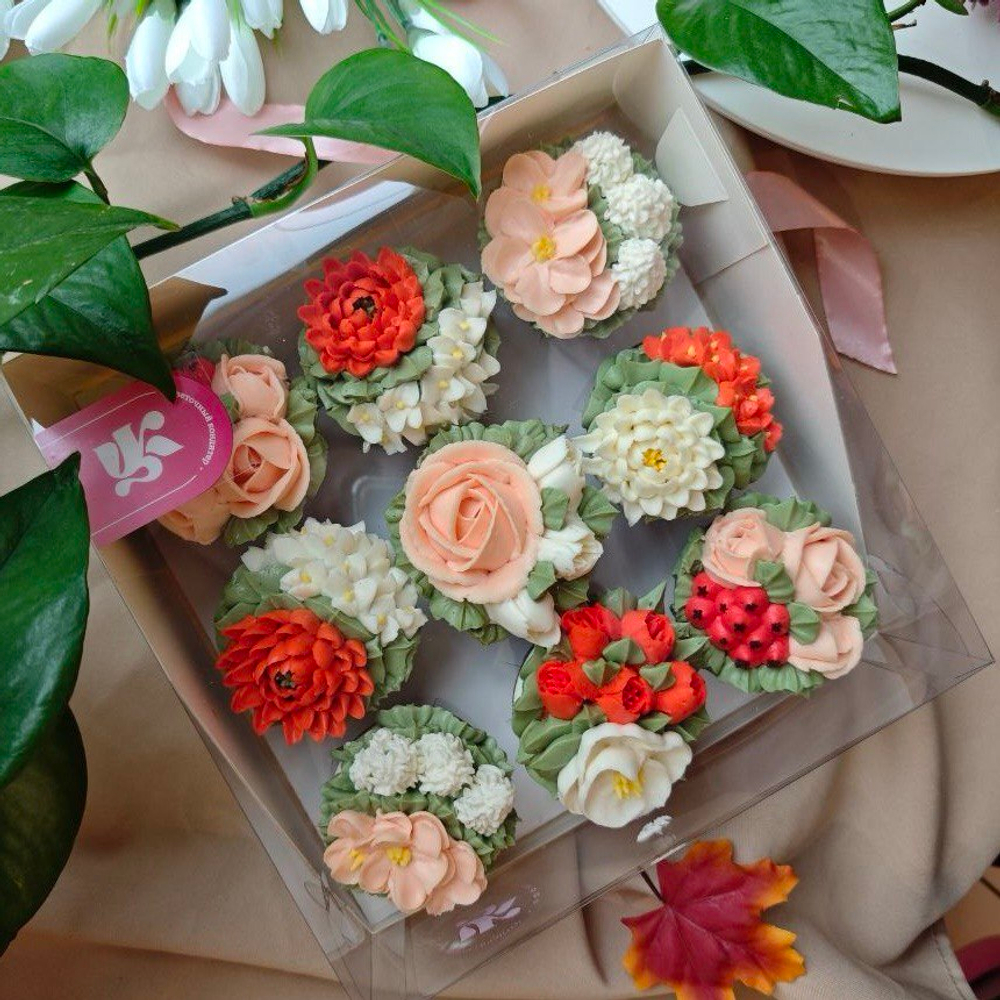 Набор “Цветочная коллекция из 9 шоколадных горшочков” — уют и вкус в каждом лепестке