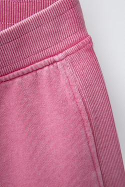 ZARA ШОРТЫ ИЗ МЯГКОЙ ТКАНИ С ЭФФЕКТОМ ПОТЕРТОСТИ, РОЗОВЫЙ