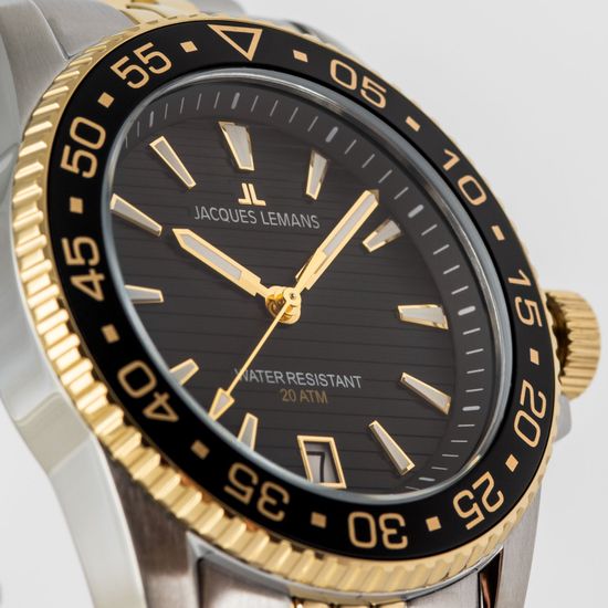 Jacques Lemans Liverpool Diver 1-2205N — спортивные мужские часы с водозащитой 20 ATM