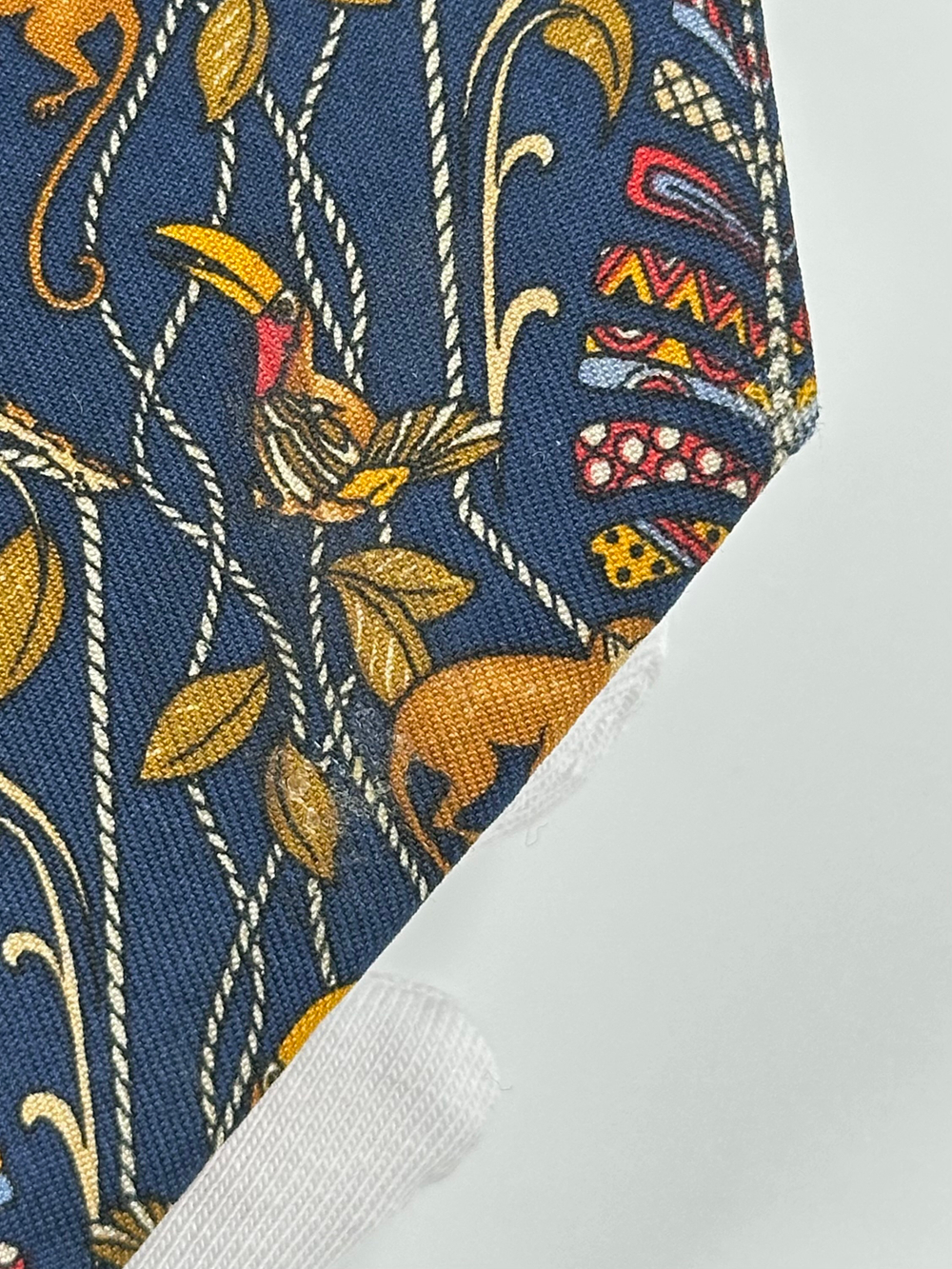 Галстук синий «Животные» Salvatore Ferragamo