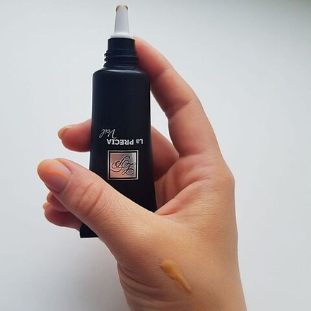 La PRECIA Veil Жидкая тональная основа-вуаль BEIGE Liquid Foundation В 25 мл