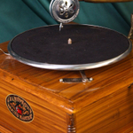 Винтажный граммофон