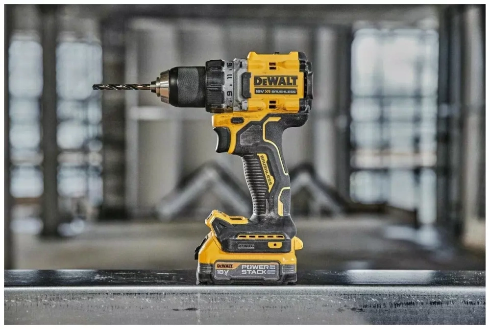 Аккумуляторная дрель-шуруповерт DeWALT DCD800E1T