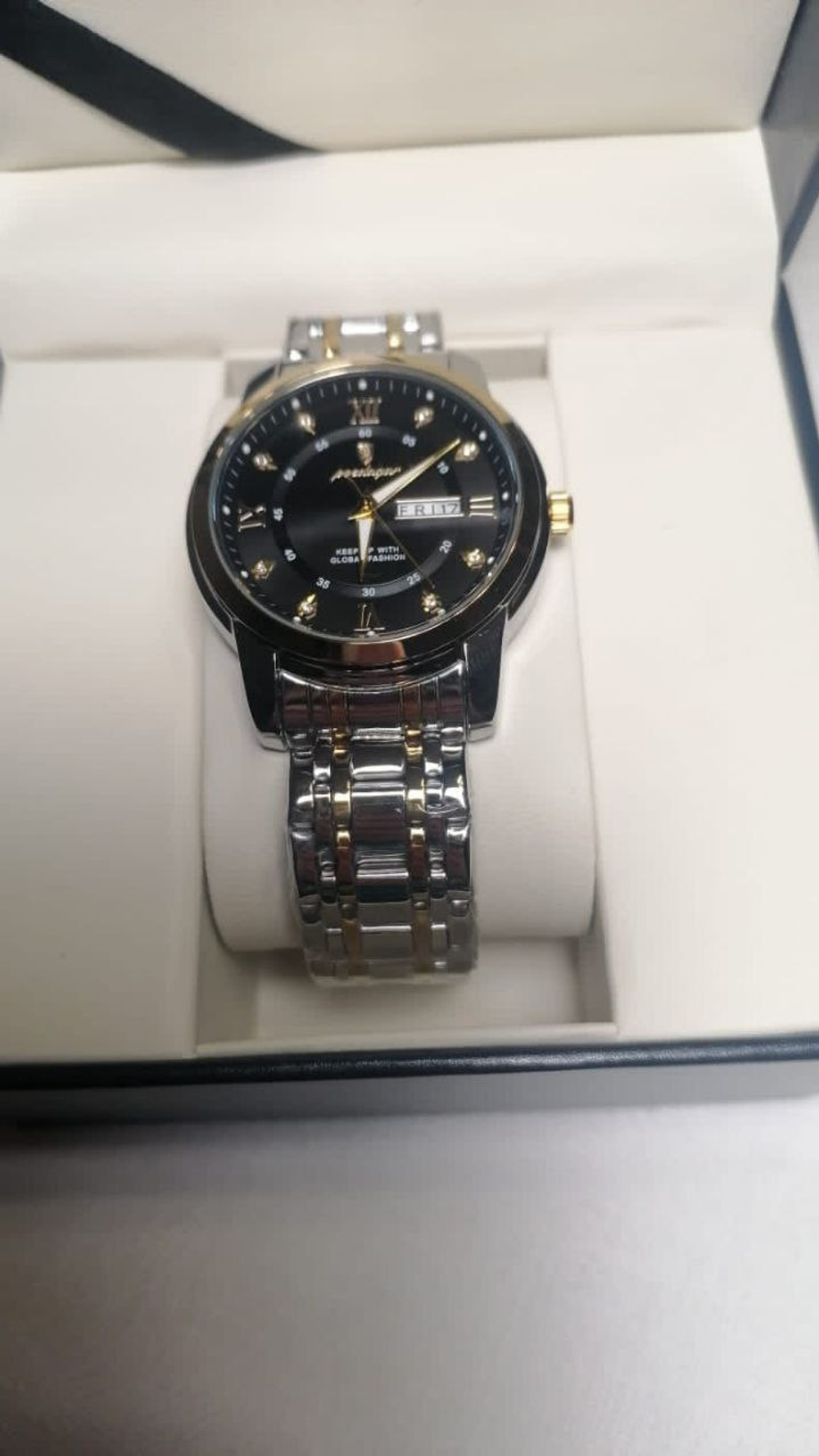 Часы наручные мужские кварцевые