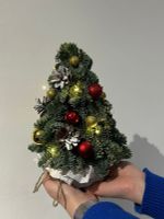 Елочная композиция  h25 см - в красно-золотых оттенках с гирляндой