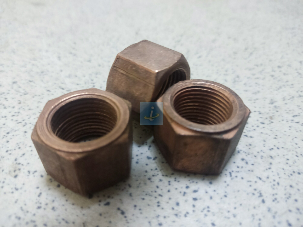 Гайка крепления головки блока М18Х1,5 311445-П5