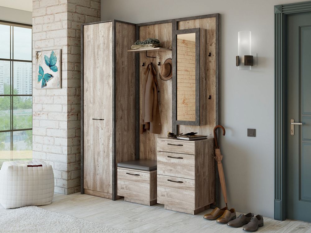 Клео Тумба с зеркалом