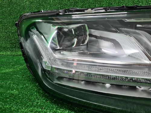Фара правая Audi Q7 2 (2015-2019) LED