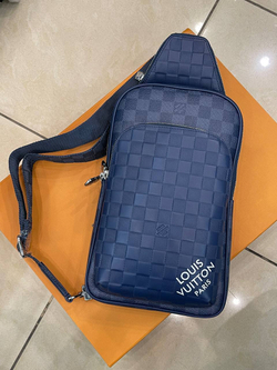 Слинг Louis Vuitton