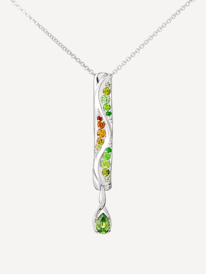 Подвес из серебра со вставками из демантоидов