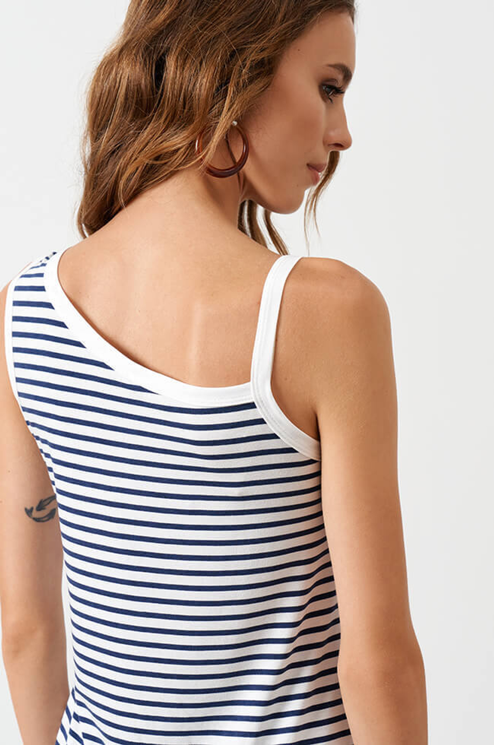 22995 Топ женский (молочно-синяя полоска)