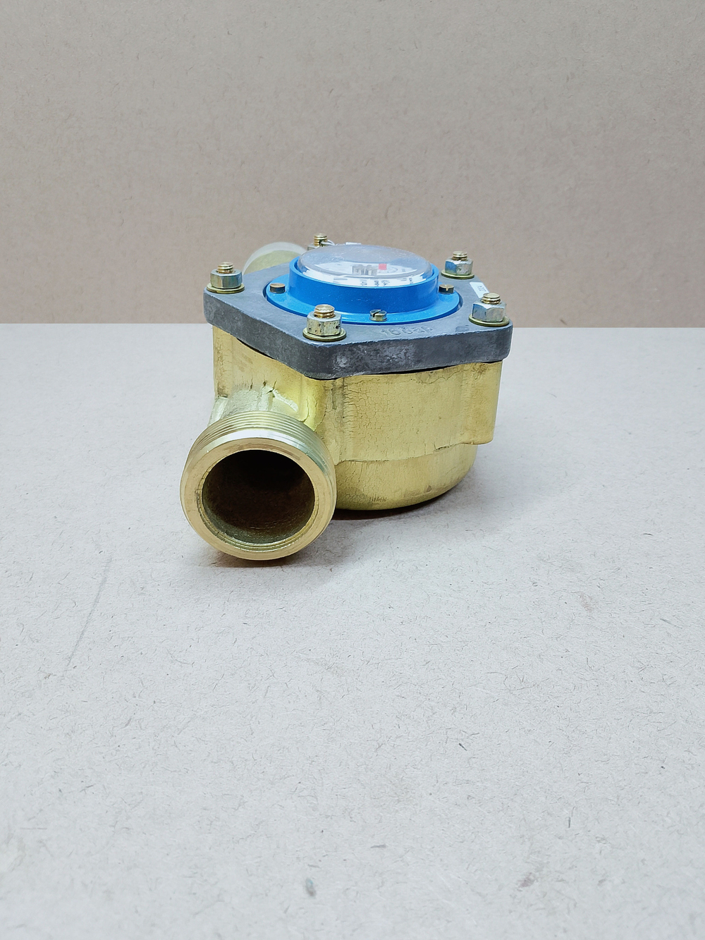 Счетчик воды СКВ-20/40 с фурнитурой