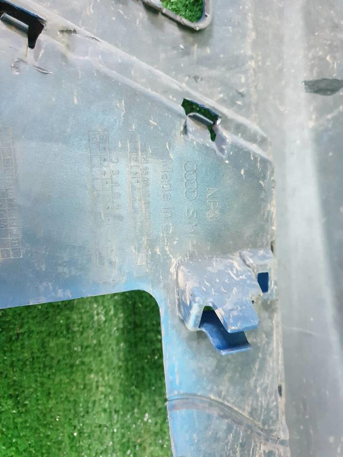 Бампер передний Audi Q3 1 8U (2014-2018)