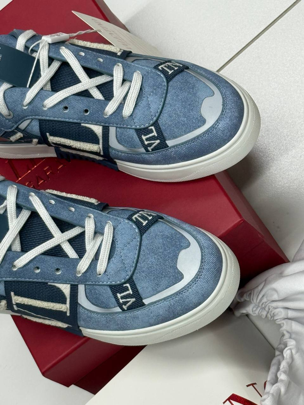 Кеды Valentino