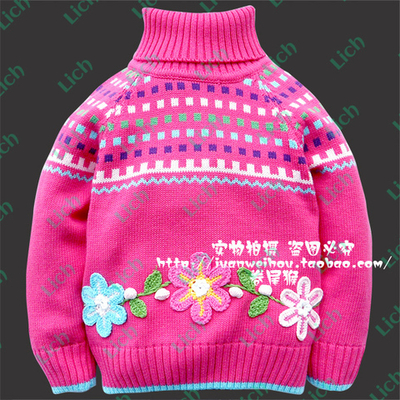 Свитер детский с орнаментом и вязаными цветами